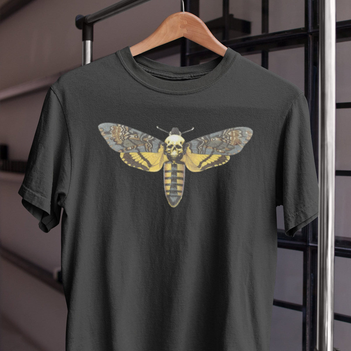 Deaths Head Moth T Shirt - Death Head Moth gift tshirt tee deathshead deaths-head hawkmoth Acherontia styx